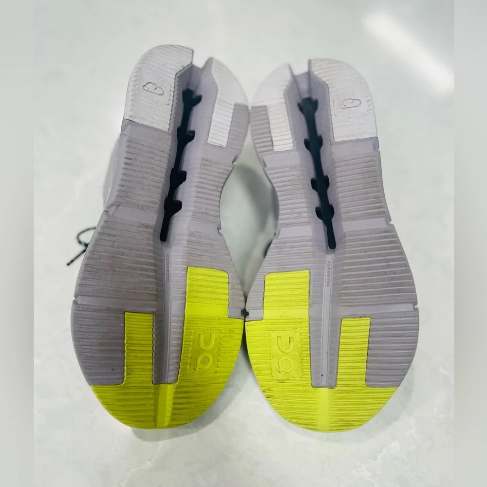 On Running Cloudnova Pearl/Zest size 8.5 On Cloud - Picture 9 of 14